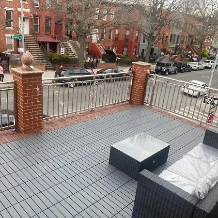Gorgeous 2 Bedroom Apt Brooklyn
